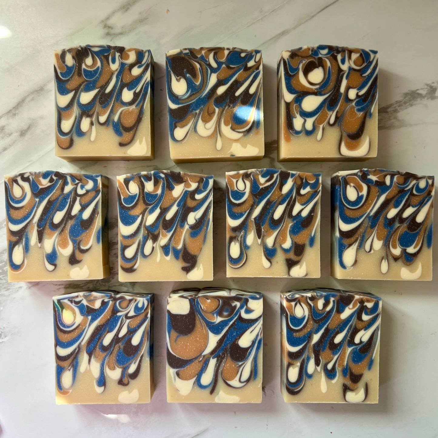 SOPHISTICATION AND CLASS- BOURBON BERGAMOT LEATHER